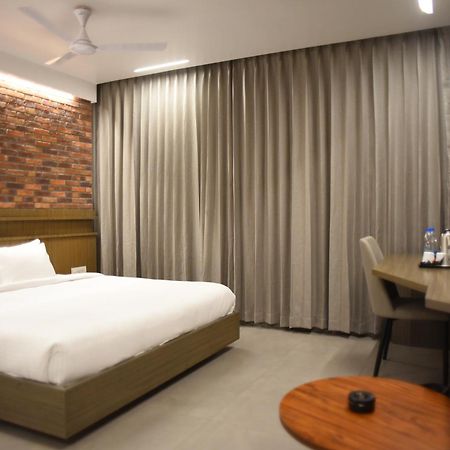 Rathna Residency - Near Us Consulate Chennai Exterior foto