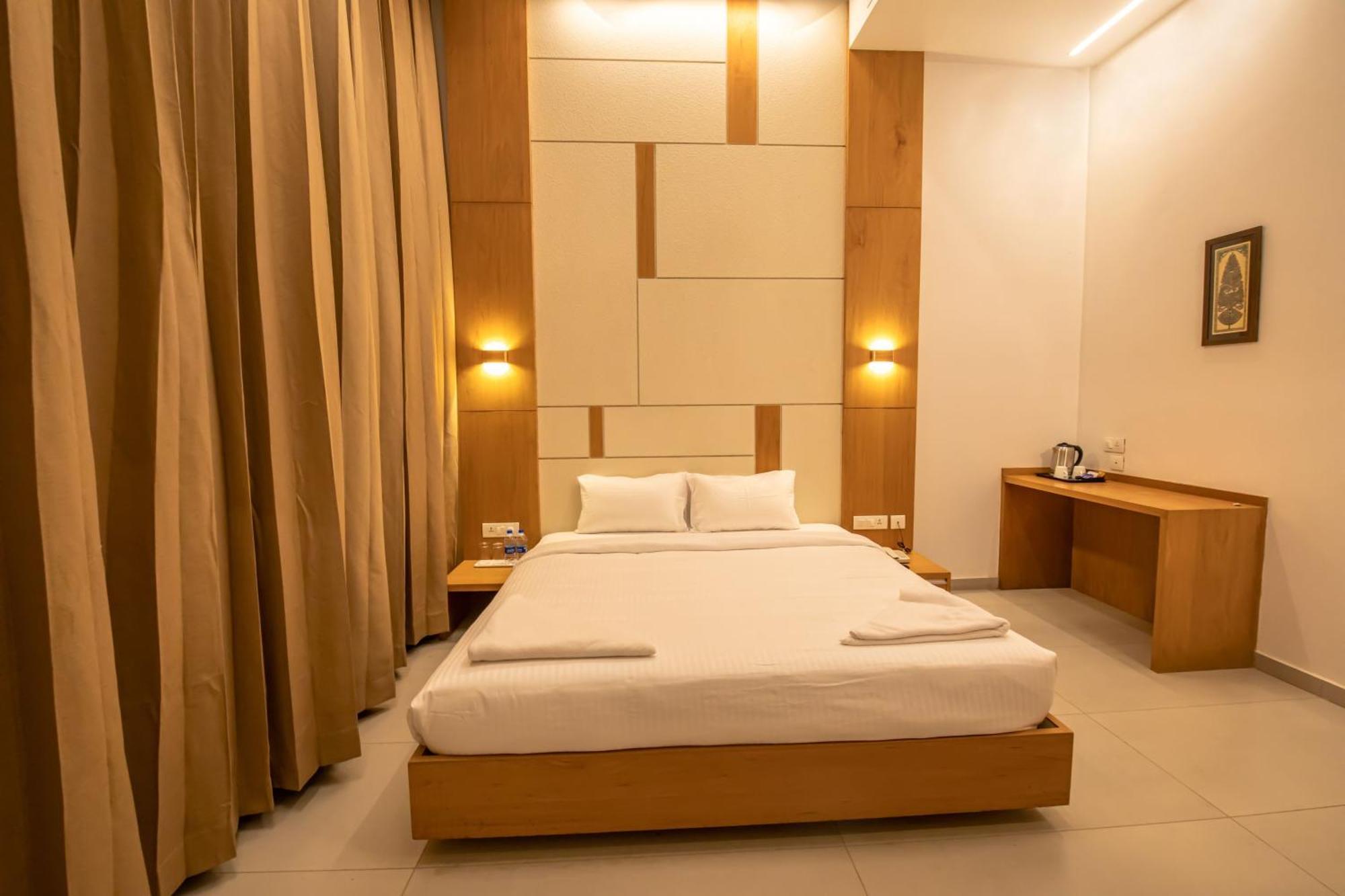 Rathna Residency - Near Us Consulate Chennai Exterior foto
