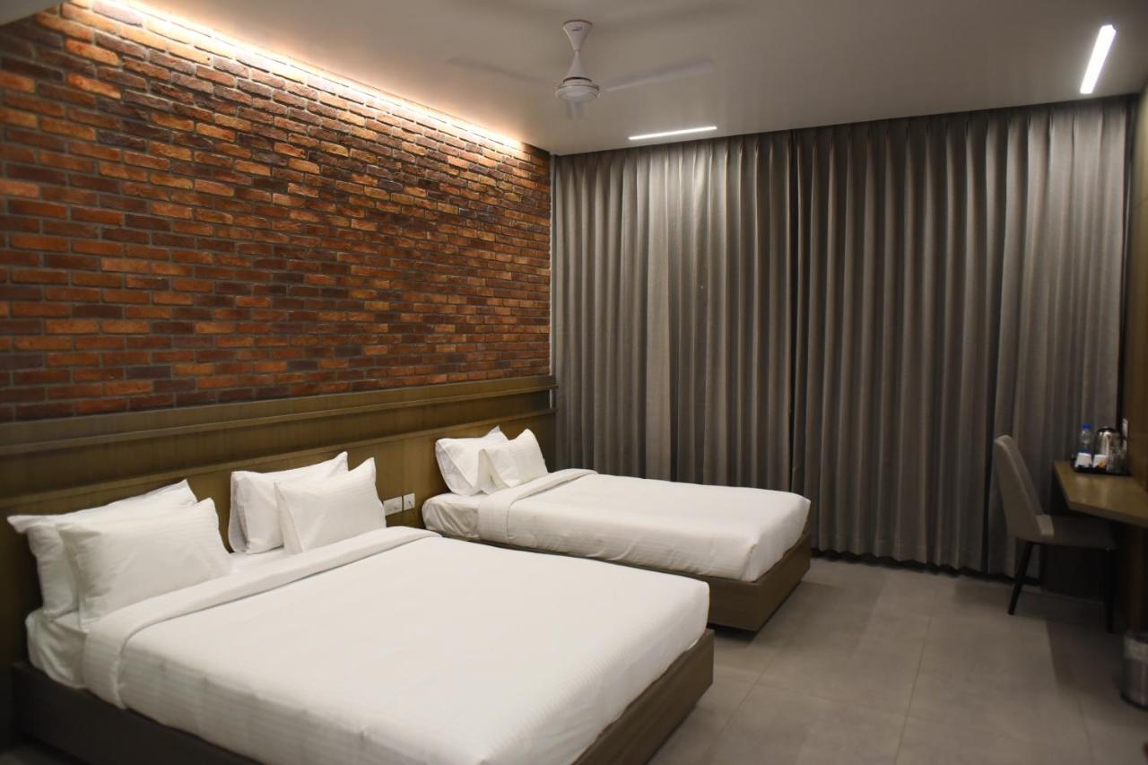 Rathna Residency - Near Us Consulate Chennai Exterior foto